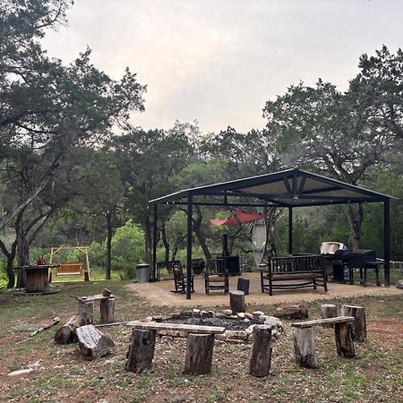 Tiny House - Our Little Piece Of Paradise Lakehills 外观 照片