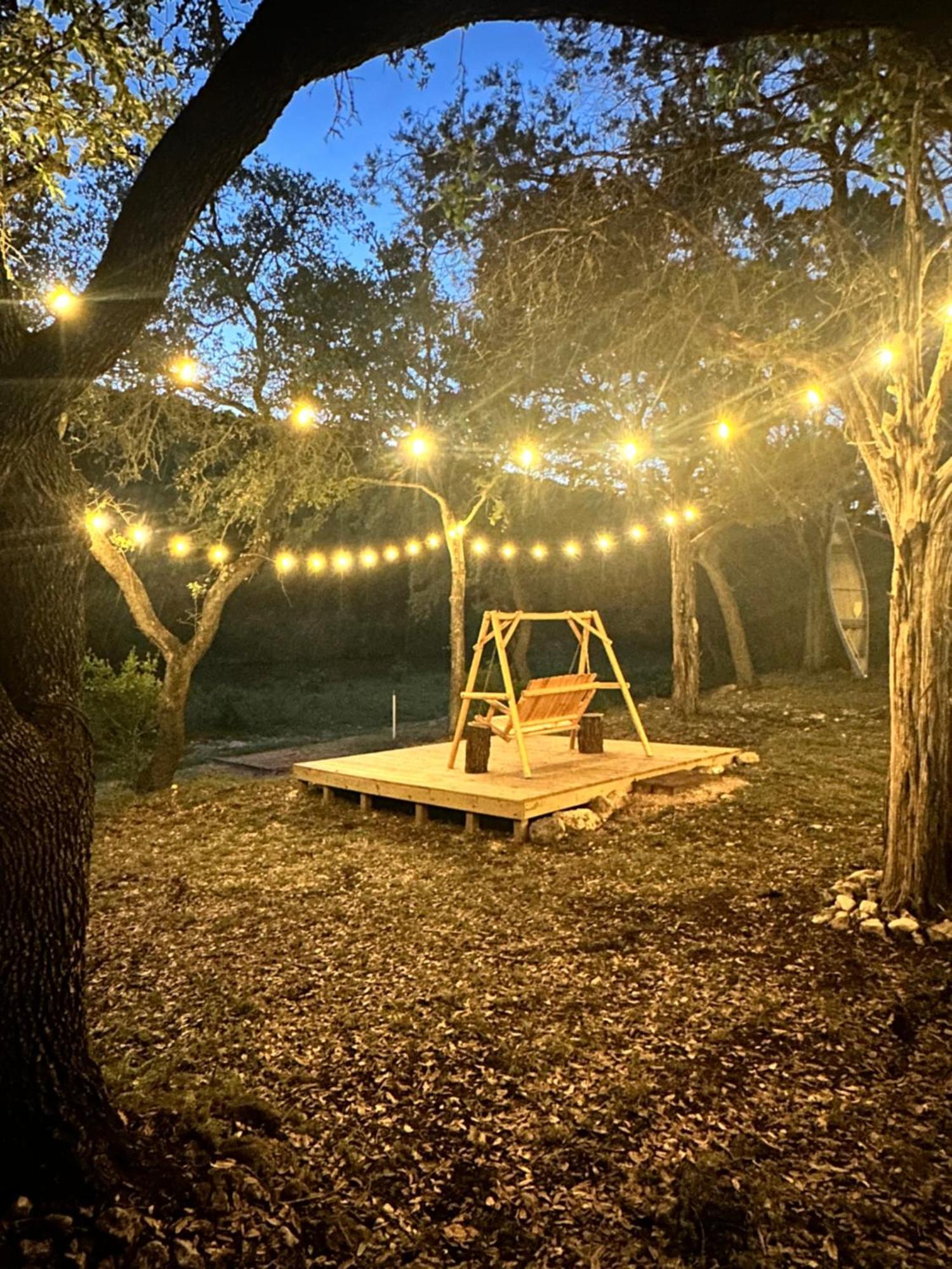 Tiny House - Our Little Piece Of Paradise Lakehills 外观 照片